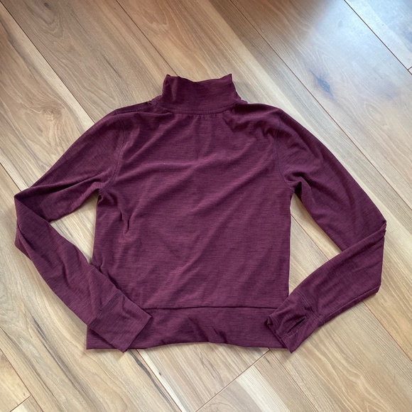 Old navy long sleeve - Picture 2 of 2